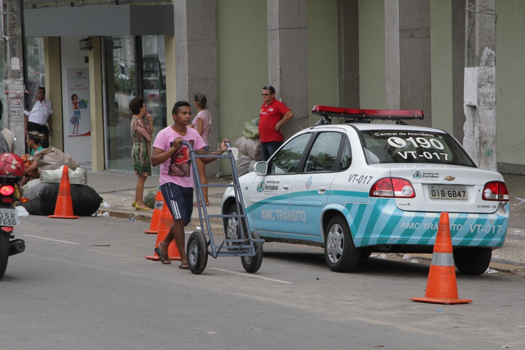Um efetivo de 70 agentes da AMC, distribuído em 25 viaturas e oito motocicletas, será disponibilizado para efetuar o controle de tráfego